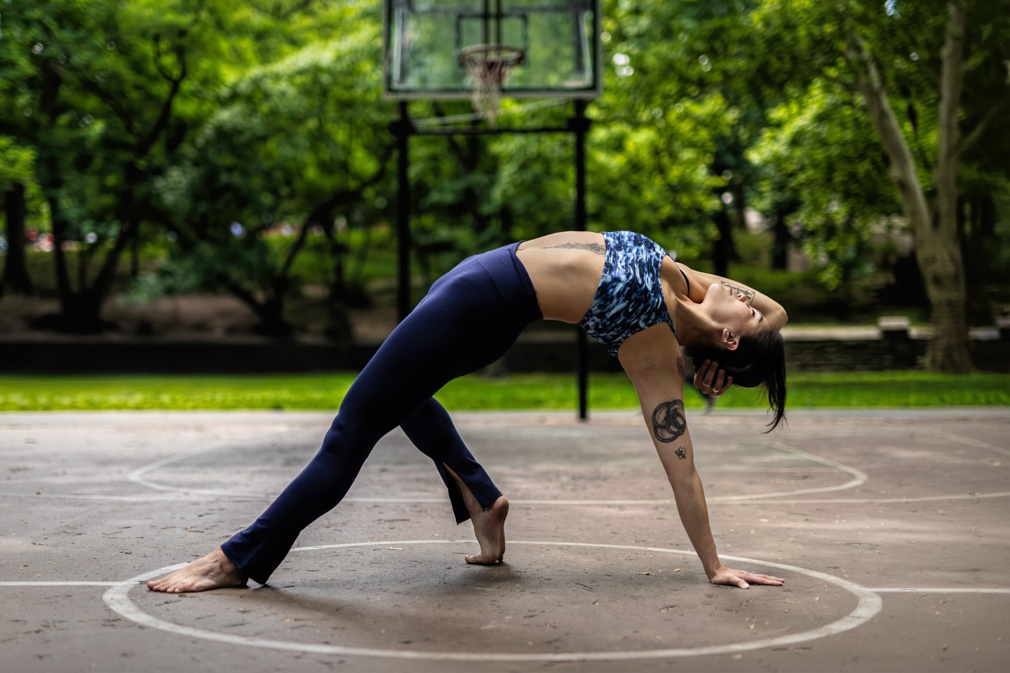Tonight’s the night. Two spots just opened for Erica’s final class at House of Flow 🕯️ 📍 Tonight, Friday Dec 19 | 6:00pm A 90-minute all-levels flow with @ericachenyoga , followed by a soundbath and cupcakes as we gather one last time in this space. This practice is a closing circle. A chance to move, breathe, and be together with the community that shaped House of Flow from the beginning. Stay after for cake, conversation, and a shared moment of gratitude. Not a goodbye. A thank you. Link in bio. 📸 @granthenrymedia