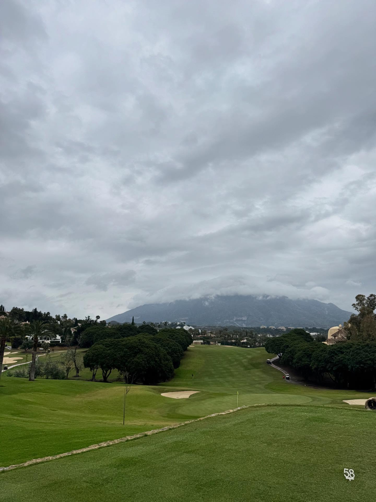 Played @losnaranjosgc today on our first day of our Spain trip. Sensational course, immaculate greens and beautiful scenery. Loved it 😬 #golf #golfing #golfer #summergolf #losnaranjos