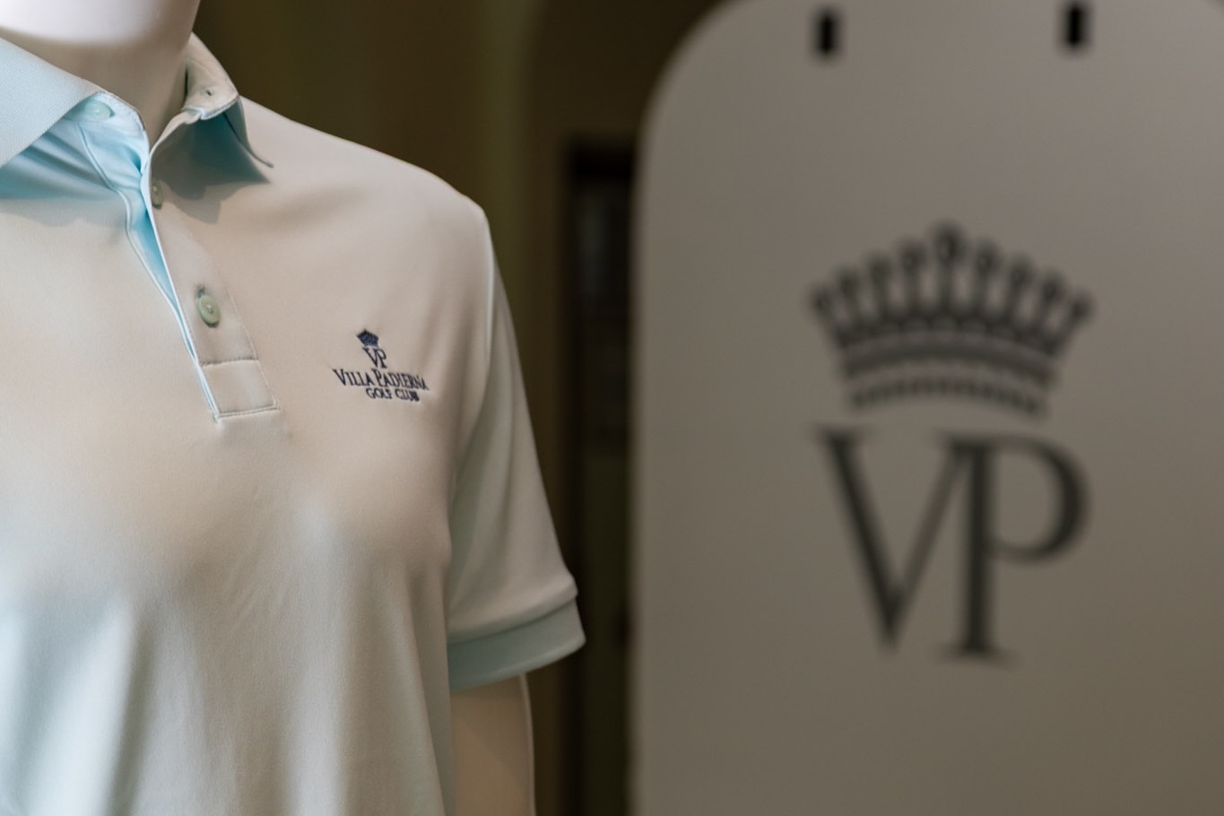 A new season of style has arrived at Villa Padierna Golf Club. Discover the latest collections at Boutique by Alicia and our Pro Shop — from elegant fashion pieces and accessories to all your golf essentials. We look forward to welcoming you in store. #VillaPadiernaGolfClub #BoutiqueByAlicia #ProShop #GolfLifestyle #LuxuryGolf