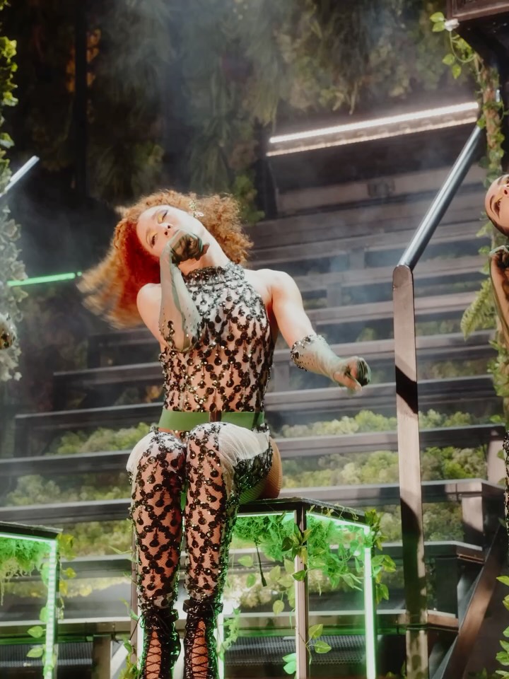 My girls don’t just dance; they hypnotize you until you become part of the wild. Surrender to the rhythm of the jungle. 💋 You are mine now. #marbella #mamzel #dinnershow #casanisgroup
