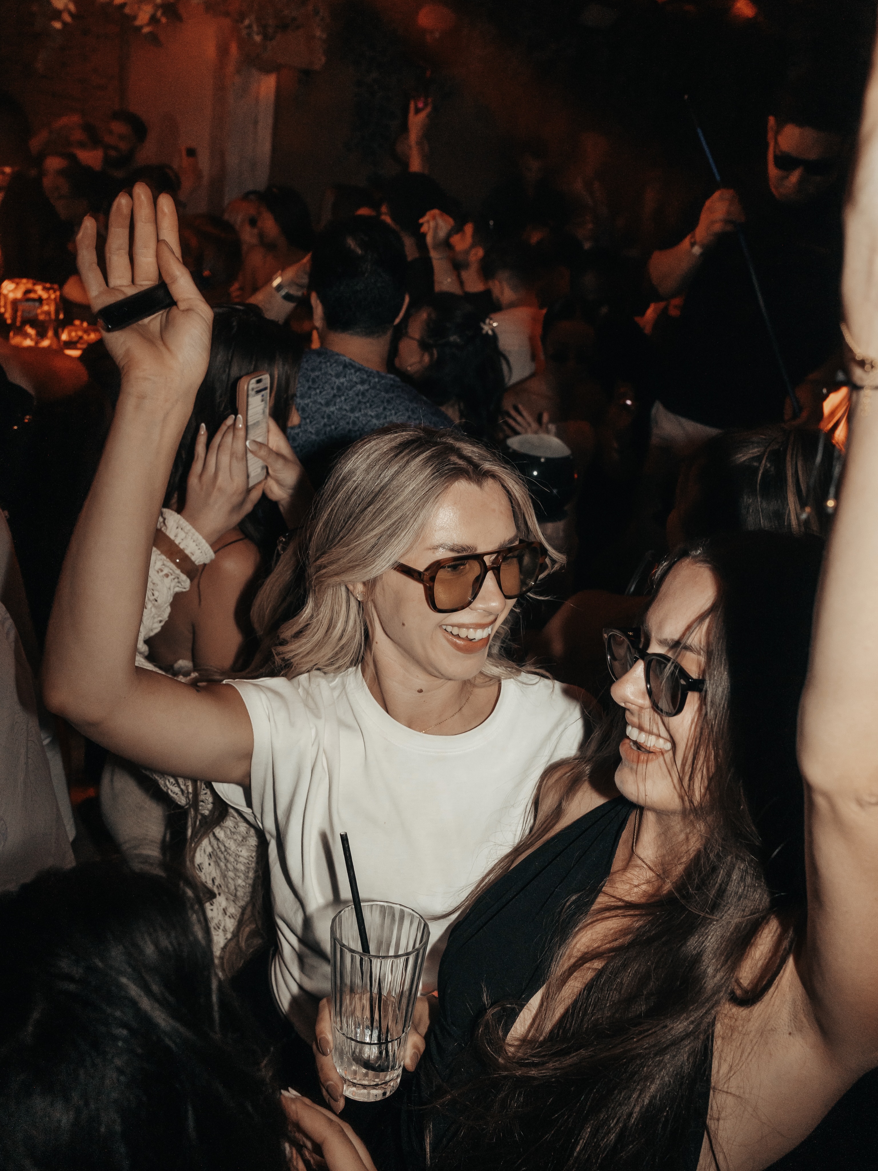 Some places wait for the weekend. We decided to start it earlier. MEZCLA Thursdays at Playa. Book your table: +34 650 82 22 26 #PlayaPadre #Marbella